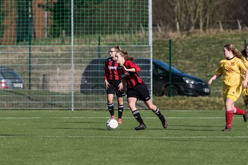 Bild 109 - B-Juniorinnen SG Weststeinburg/Bei - SV Fisia 03 : Ergebnis: 1:2
